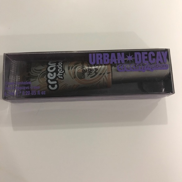 Urban Decay cream eyeshadow - Picture 1 of 4